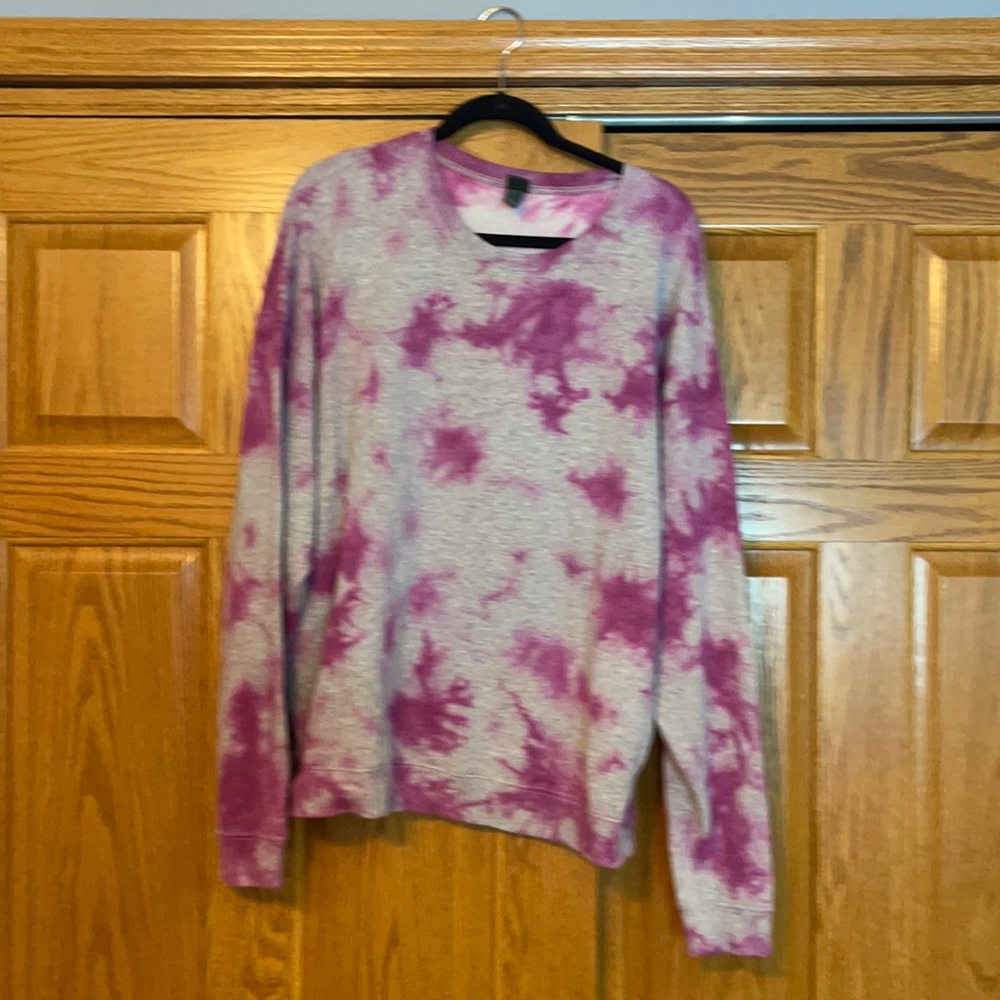 pink and grey wild fable crew neck